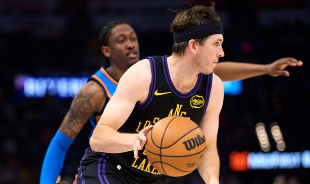 球速体育官网-独行侠回应雷迪克：里夫斯的扫描过程中没有出现任何错误|北京|达拉斯独行侠队|奥斯汀-里夫斯|奥斯汀·里夫斯|JJ-雷迪克_新浪体育_新浪新闻